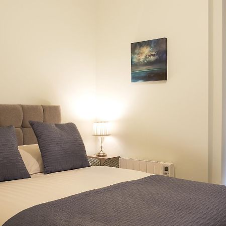Blue Door Apartments Нюкасъл Екстериор снимка