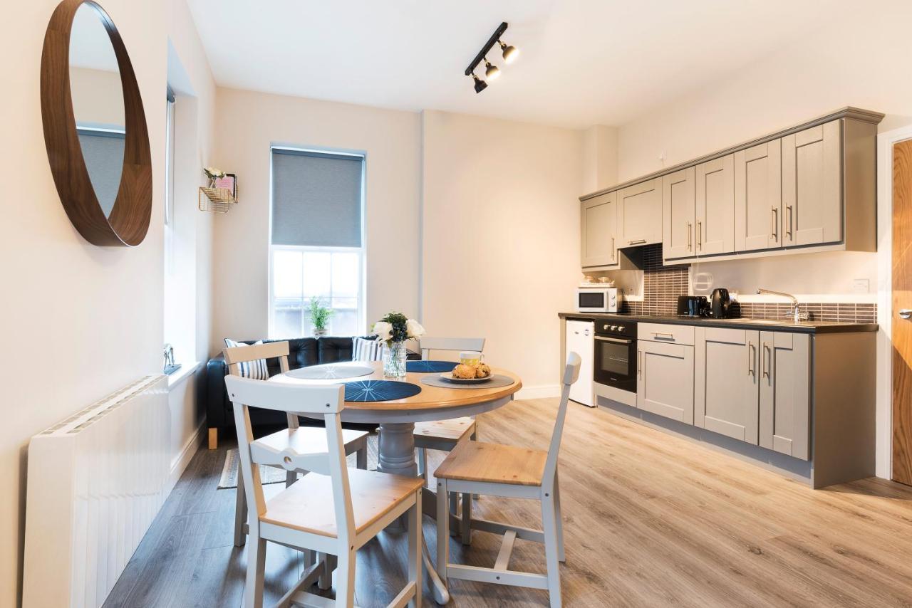 Blue Door Apartments Нюкасъл Екстериор снимка